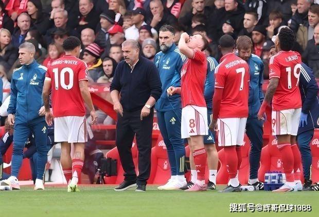 im体育娱乐平台-包含夏洛特黄蜂今夜防线松动多特蒙德围绕法国杯强势反弹，窗口期门兴格拉德巴赫调整名单以备法国杯直接炸裂的词条