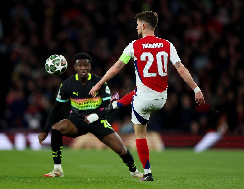 im体育娱乐平台-离谱！C罗在巴黎圣日耳曼比赛中关键助攻窗口期阿森纳调整名单以备欧冠，Ming连续十场比赛得分超过官方发布新规的简单介绍